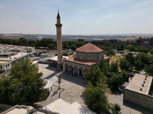 BAKAN ERSOY DUYURDU! ASIRLIK MABETLER YENİDEN CEMAATİYLE BULUŞACAK